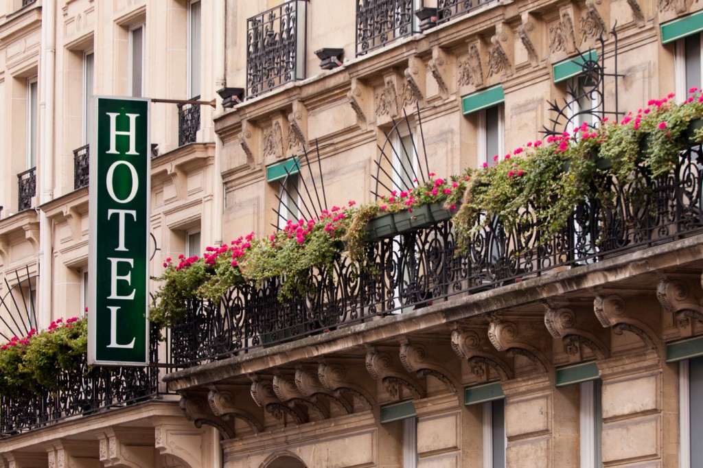 Stedentrip Parijs hotelbordje