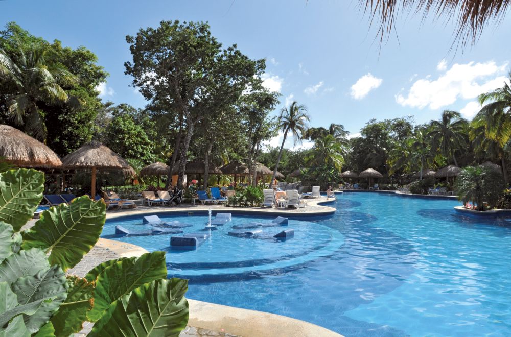 Het zwembad van RIU Tequila Mexico