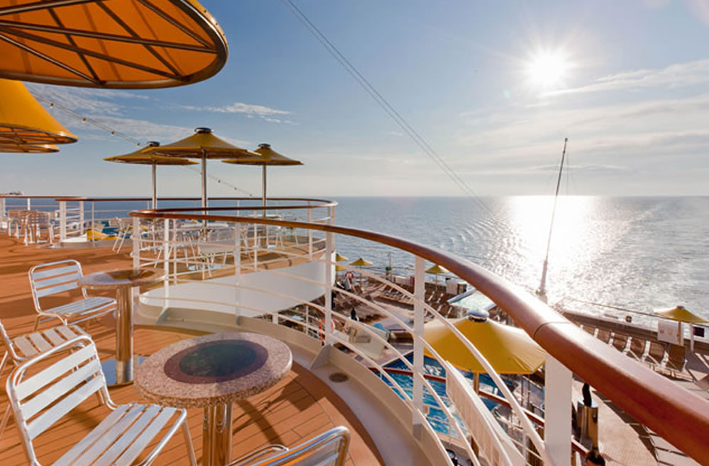 Uitzicht over het cruiseschip