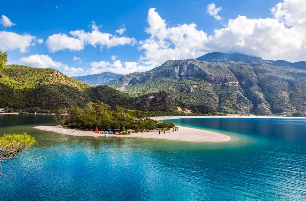 Prachtig verborgen strand in Turkije