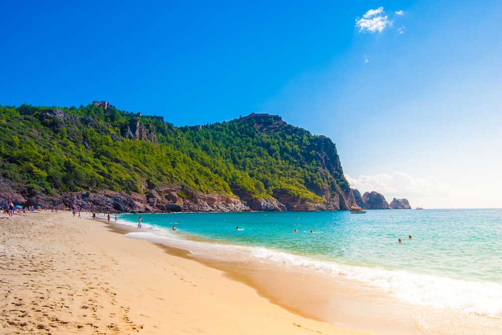 Het strand van Alanya Turkije