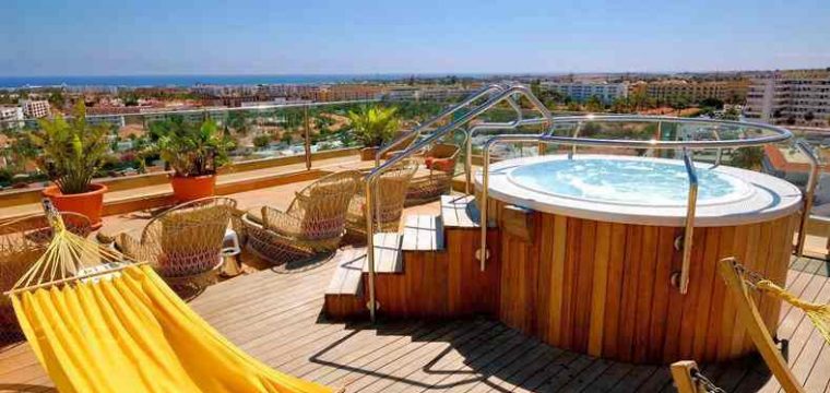 Luxe @ Gran Canaria in juli | Vluchten, 4* hotel & halfpension €560,-