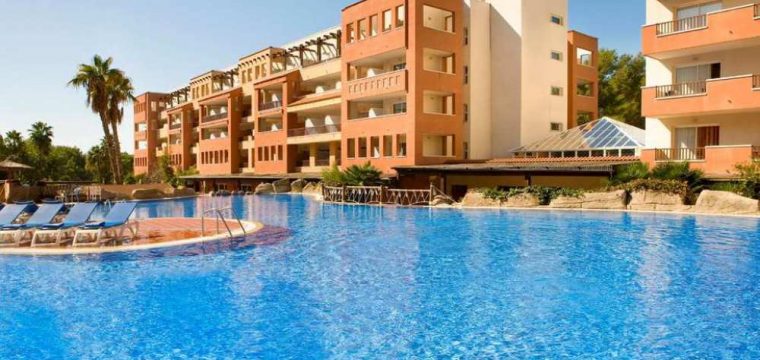 Halfpension Costa Dorada deal | vluchten + transfers & 4* hotel €272,- p.p.