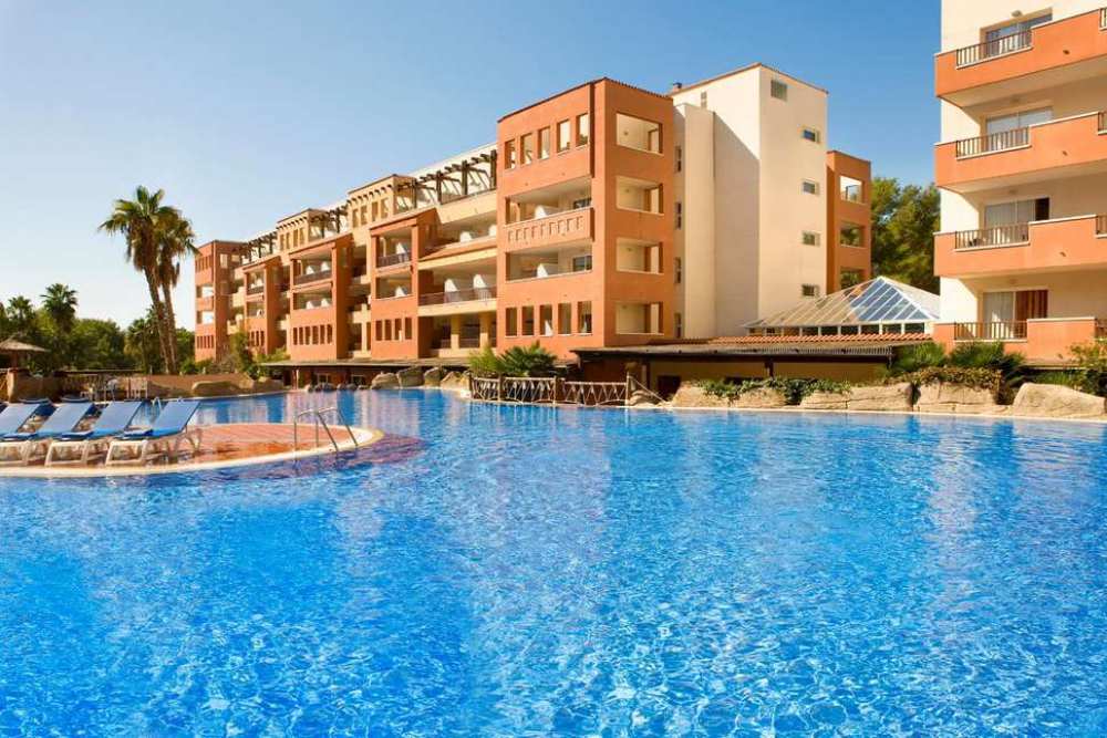 Halfpension Costa Dorada deal | vluchten + transfers & 4* hotel €272